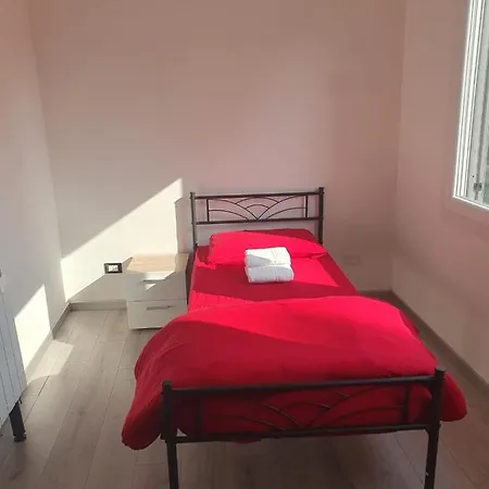 Fiume Veneto 1 アパート *